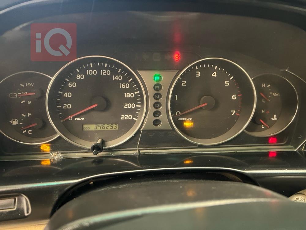 تۆیۆتا لاند کروزەر